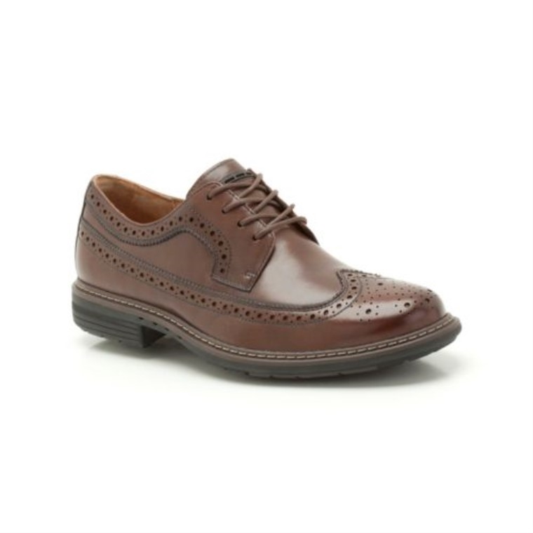 Tan Clarks Un Limit
