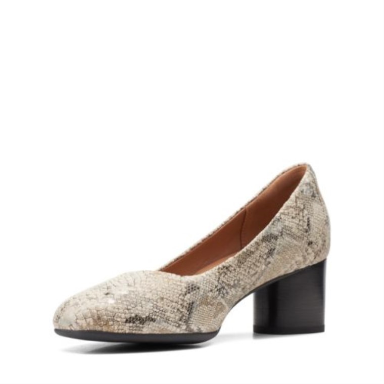 Un Vestido Cosmo Clarks Marfil