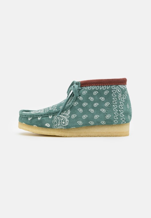 Zapatos Con Cordones Casuales Wallabee De Clarks Verde
