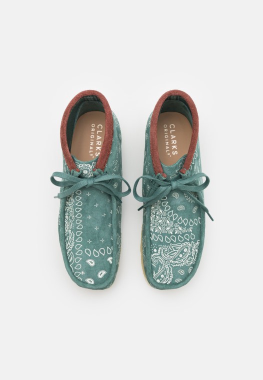 Zapatos Con Cordones Casuales Wallabee De Clarks Verde