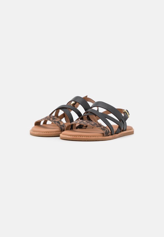 Sandalias Negras Clarks Karsea Para El Sol