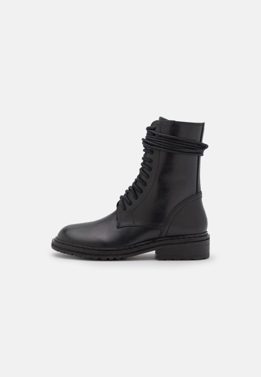 Botines Negros Con Cordones Tilham Lace Clarks