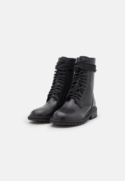 Botines Negros Con Cordones Tilham Lace Clarks