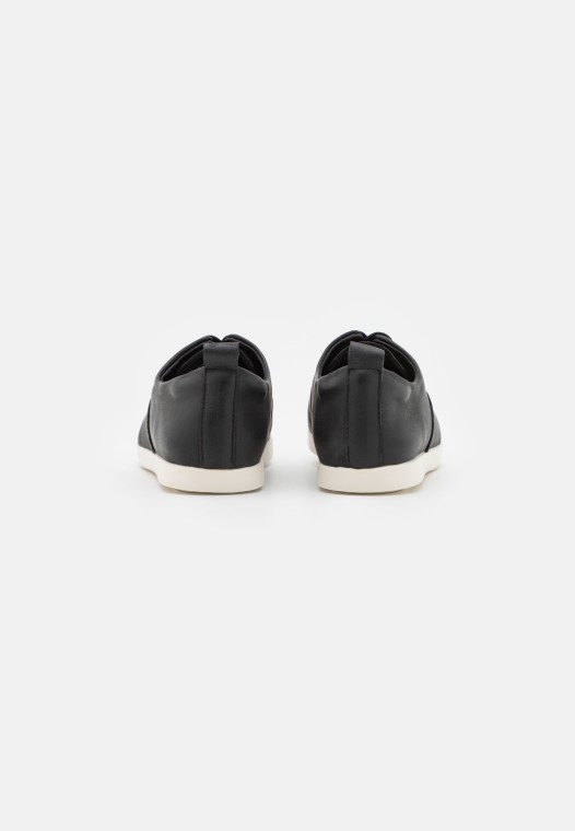 Negro Ace Lite Corbata Casual Con Cordones Clarks