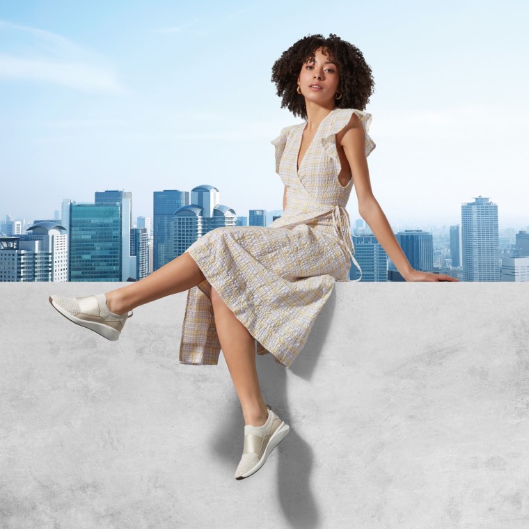 Un Rio Punto Blanco Punto Clarks