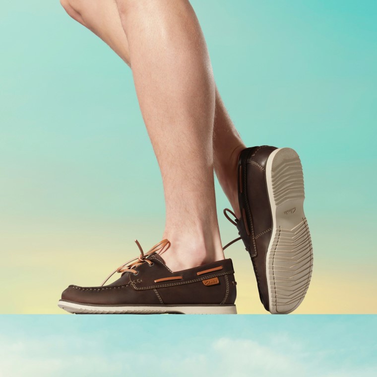 Encaje Del Mediodía Marrón Oscuro De Clarks