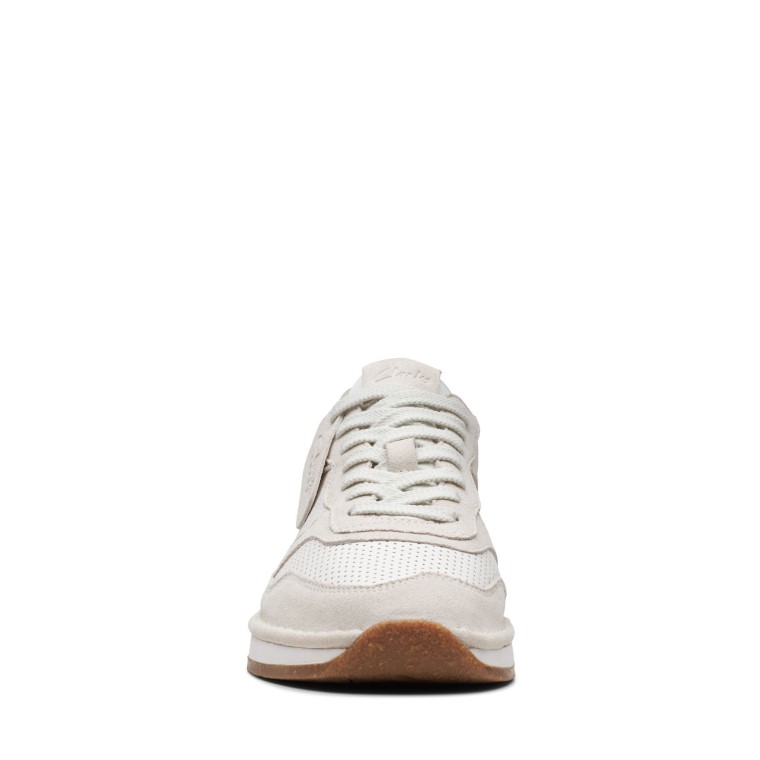 Clarks Craft Corre Hacia El Blanco