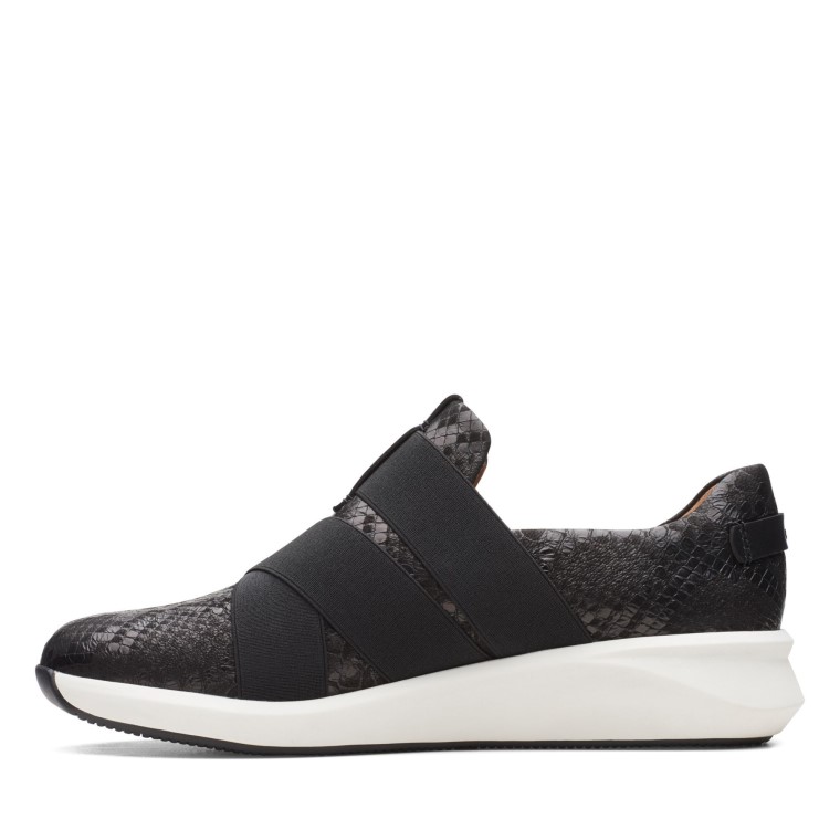 Correa Clarks Un Rio Serpiente Negra