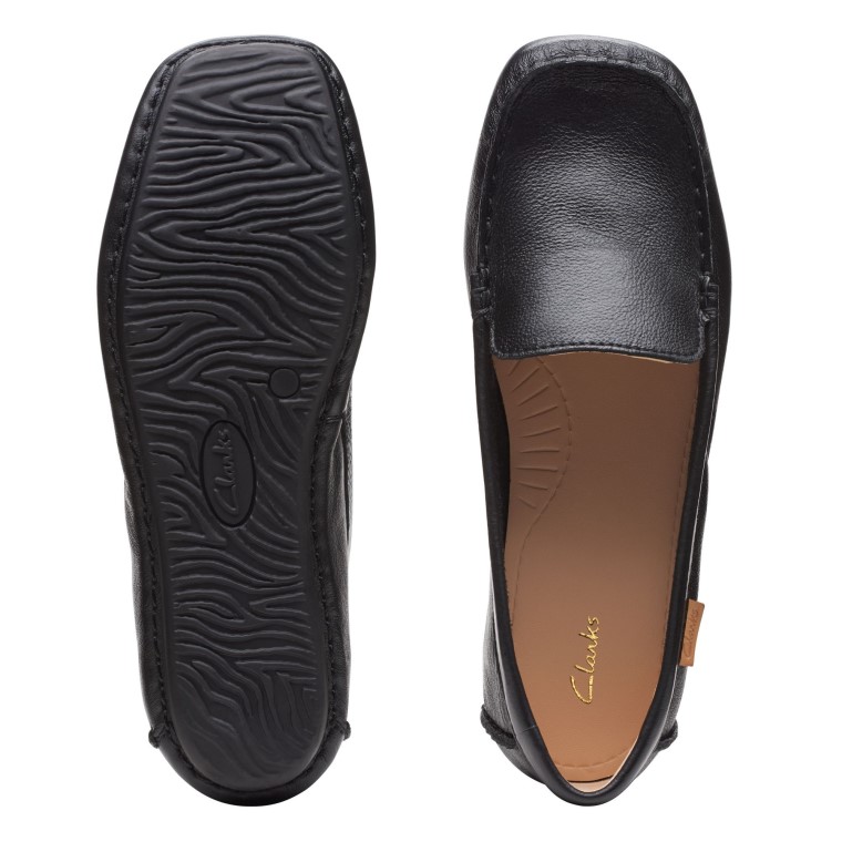 Clarks De Cuero Negro Para Caminar Con Pecas.