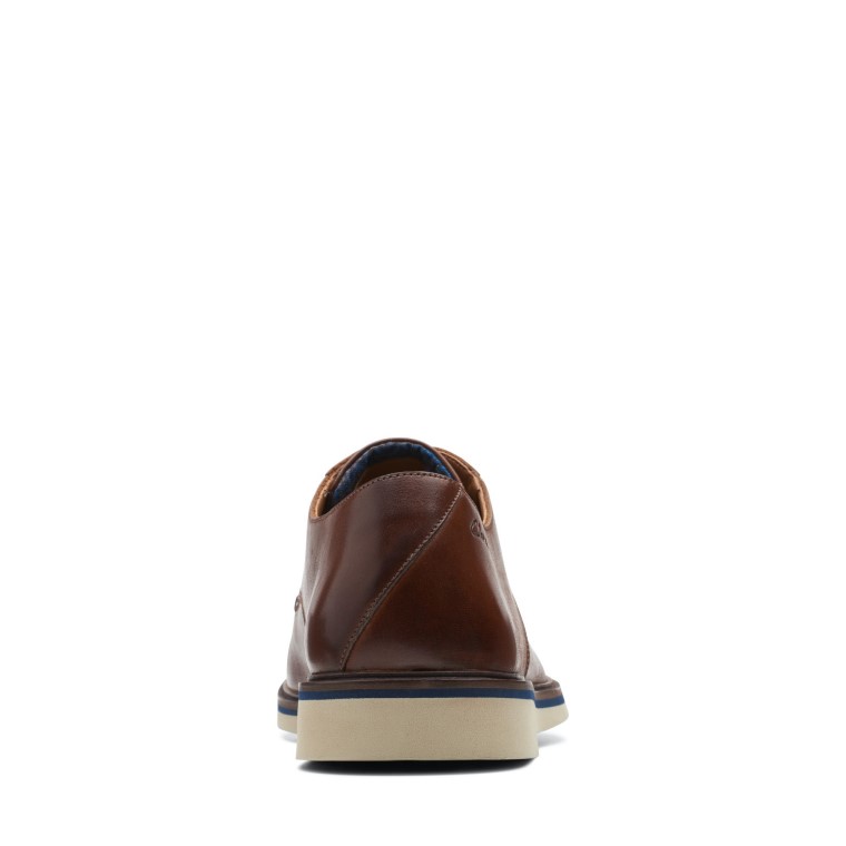 Clarks Malwood Cuero Marrón Oscuro Liso