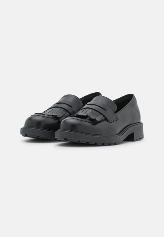 Mocasines Orinoco Slip-ons Clarks Brillo Negro