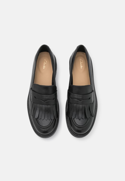 Mocasines Orinoco Slip-ons Clarks Brillo Negro