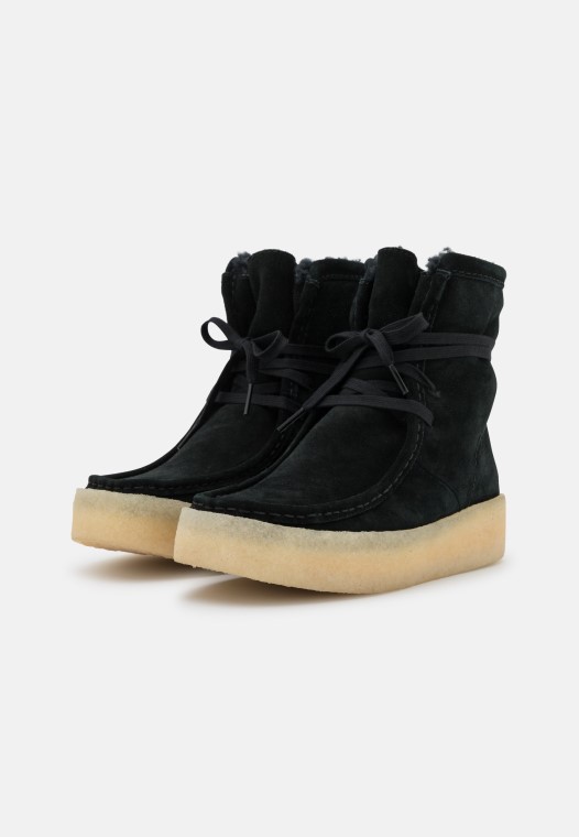 Botines Con Cordones Wallabee Cup Clarks Negro