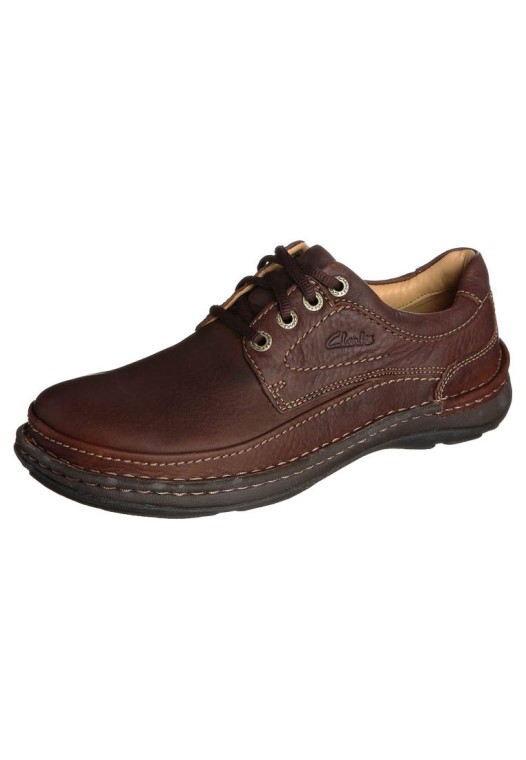 Naturaleza Tres Cordones Casuales Clarks Mahago Ny