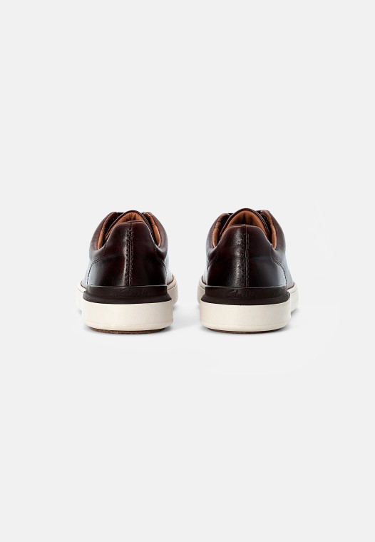 Zapatillas Clarks Court Lite Con Cordones Tostado Oscuro