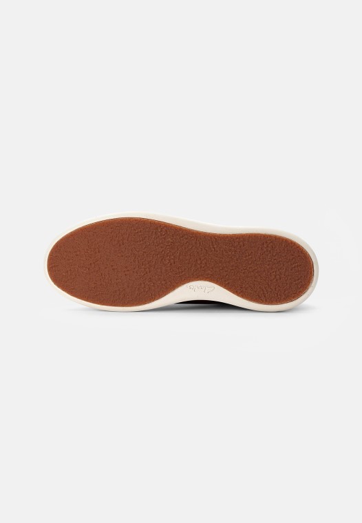 Zapatillas Clarks Court Lite Con Cordones Tostado Oscuro