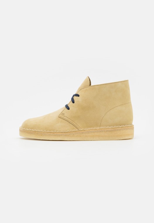 Desierto Carbón Casual Con Cordones Clarks Arce