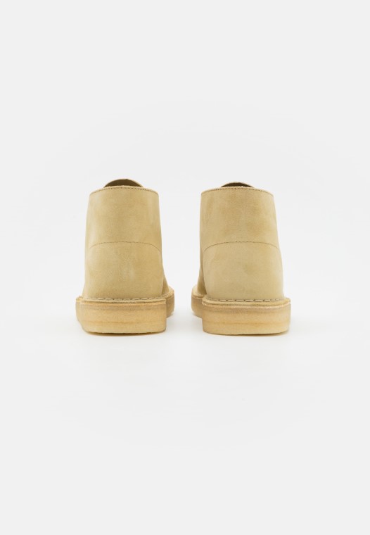 Desierto Carbón Casual Con Cordones Clarks Arce
