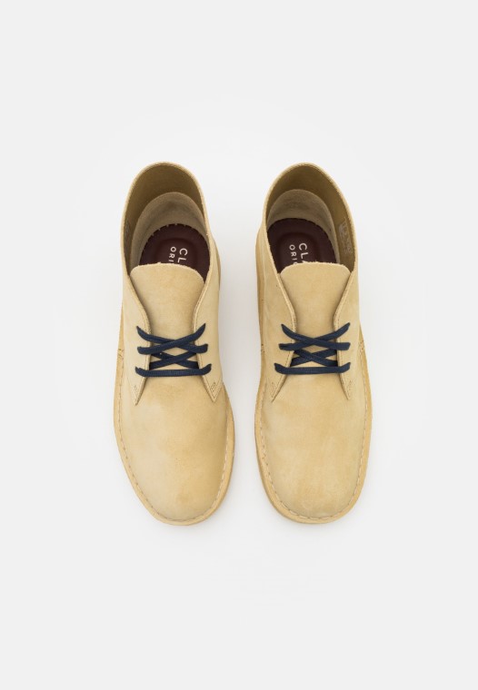 Desierto Carbón Casual Con Cordones Clarks Arce